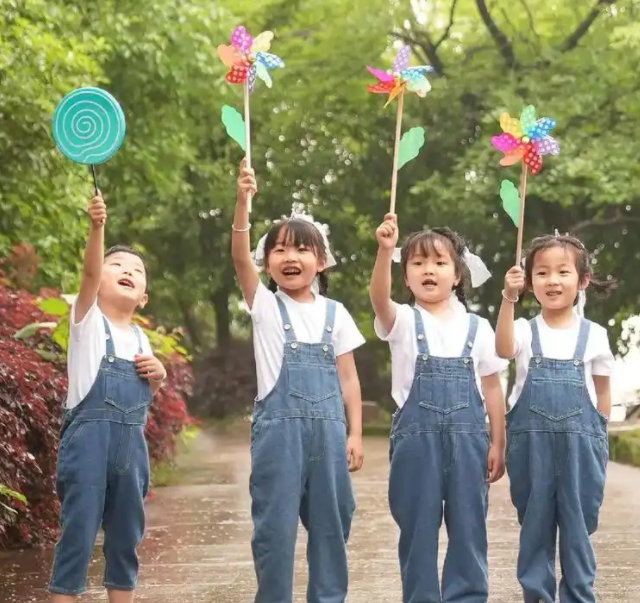 教師先行課程浸潤家園校協同構建起三位一體的幼小聯接機制 教師先行課程浸潤家園校協同構建起三位一體的幼小聯接機制