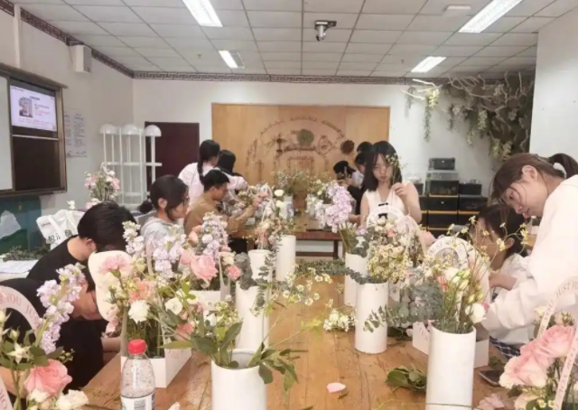 職校學習是他們確立工作方針培養工作榮譽感的關鍵時期