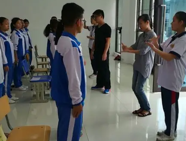 引導學生在實際問題解決中錘煉身手推動差異化教育和個性化指導