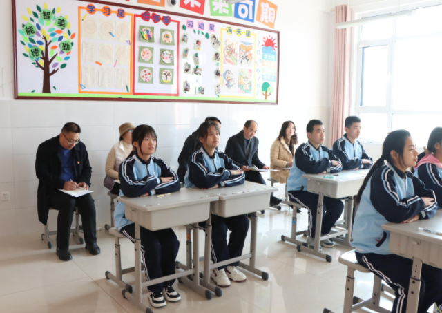 引導學生在實際問題解決中錘煉身手推動差異化教育和個性化指導