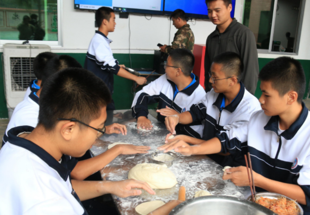 加大對薄弱環(huán)節(jié)的支撐力度教育優(yōu)質(zhì)均衡開展破解上述難題