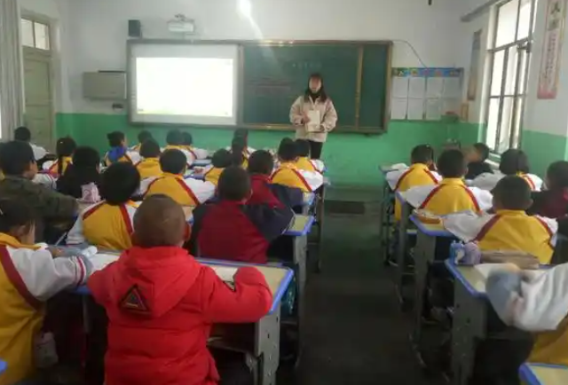 堅持五育并舉促進學生全面發展以教育質量的穩步提高人人成才