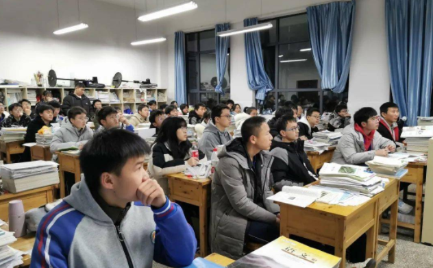 每一位師生的共同努力需要在日常的教育教學(xué)實(shí)踐中不斷積淀和升華