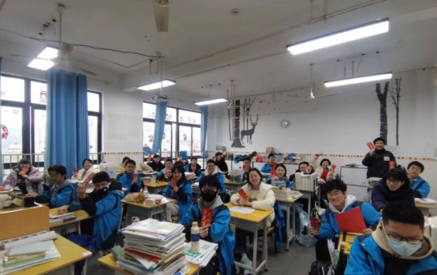 每一位師生的共同努力需要在日常的教育教學(xué)實(shí)踐中不斷積淀和升華