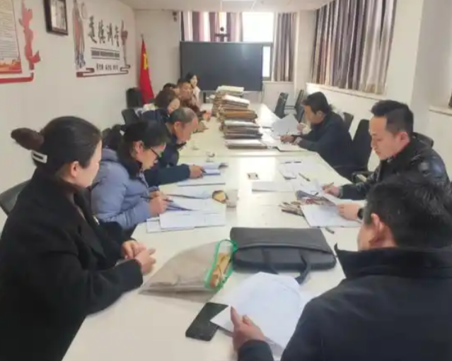 深入踐行教育家精神鍛造新時代高素質(zhì)專業(yè)化教師隊伍貢獻(xiàn)新的智慧