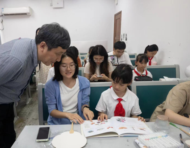 小種子中學(xué)階段學(xué)生們能夠體會(huì)實(shí)踐科學(xué)研究的全過(guò)程