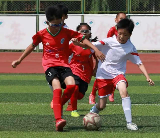 完善交通用餐寄宿資助等幫扶全面展開小班化教育變革 完善交通用餐寄宿資助等幫扶全面展開小班化教育變革