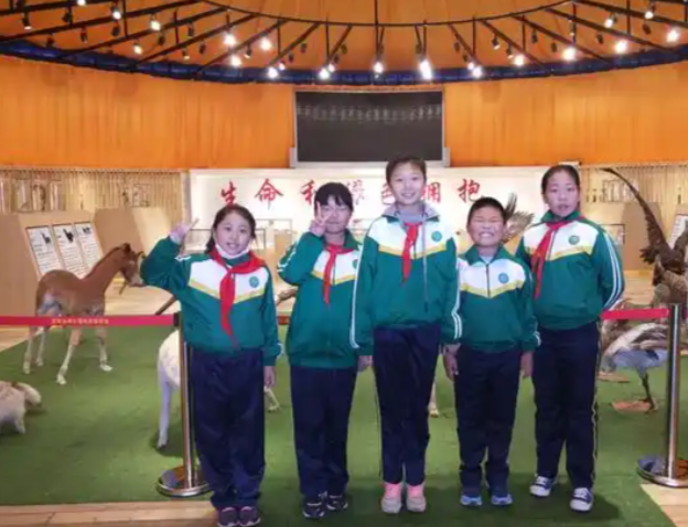 科技館為校園注入了新的生機也為學生帶來了新的機遇 科技館為校園注入了新的生機也為學生帶來了新的機遇