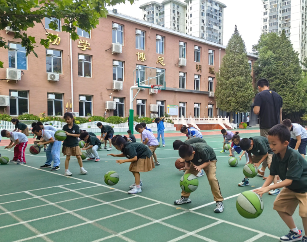 有效破解入學難等讓更多孩子在家門口就能享受到優質教育資源