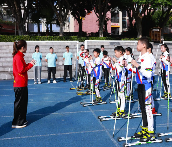 讓孩子們練就健康體魄構(gòu)建小課間大課間課后服務(wù)