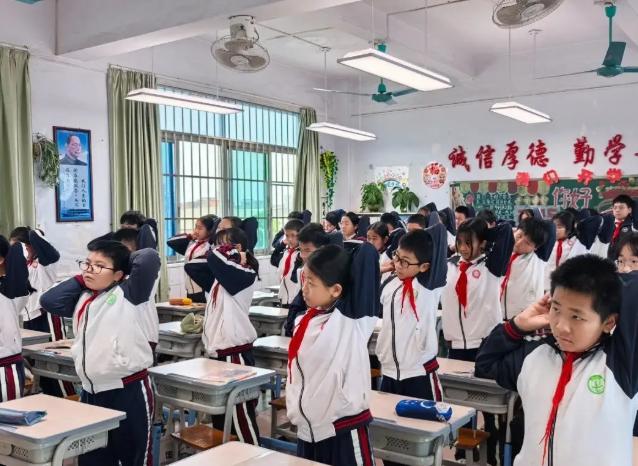 研發(fā)學(xué)科美育典型講堂范式破解怎么教在師資與教研維度